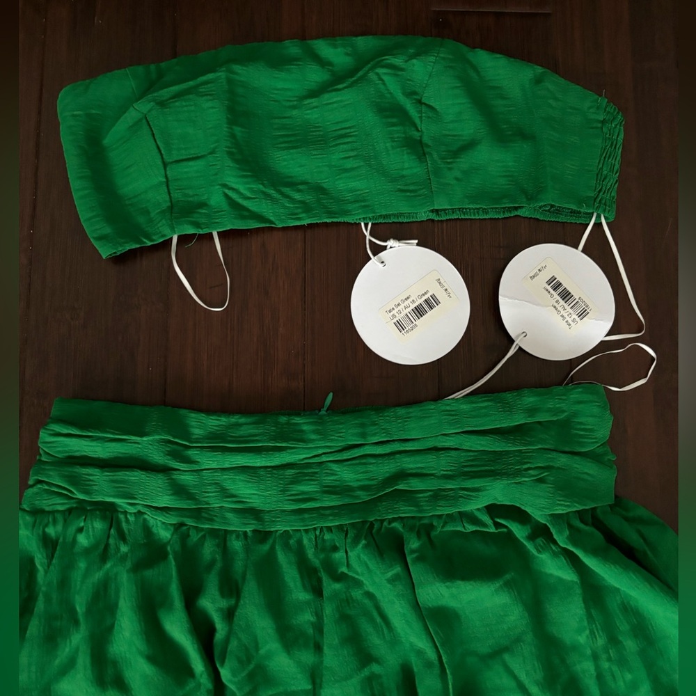 never worn set!!!!